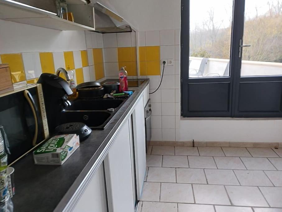 Apartament Agreable Maison Avec Parking Gratuit Amiens Zewnętrze zdjęcie