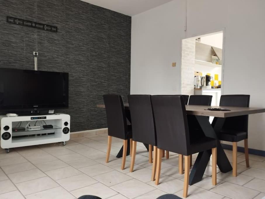 Apartament Agreable Maison Avec Parking Gratuit Amiens Zewnętrze zdjęcie